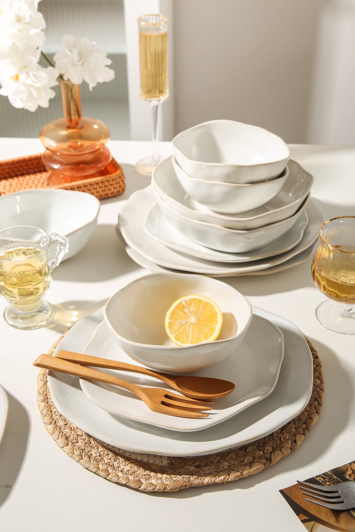 16-Piece Stoneware Set-Pearl White