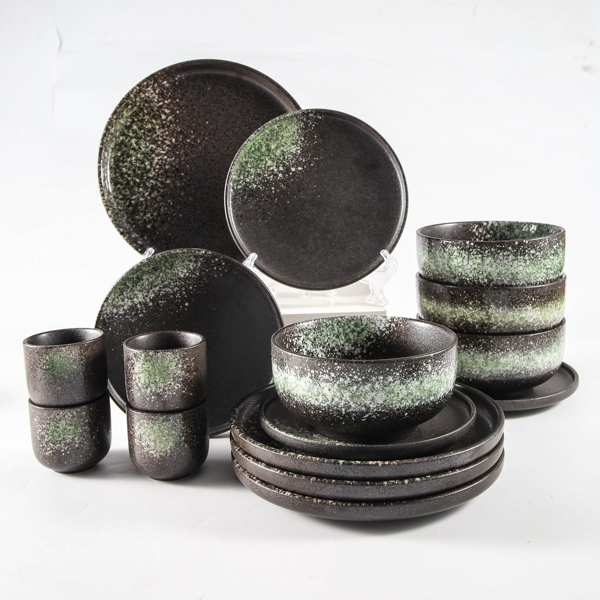 Aloha 16-Piece Green Stoneware Set